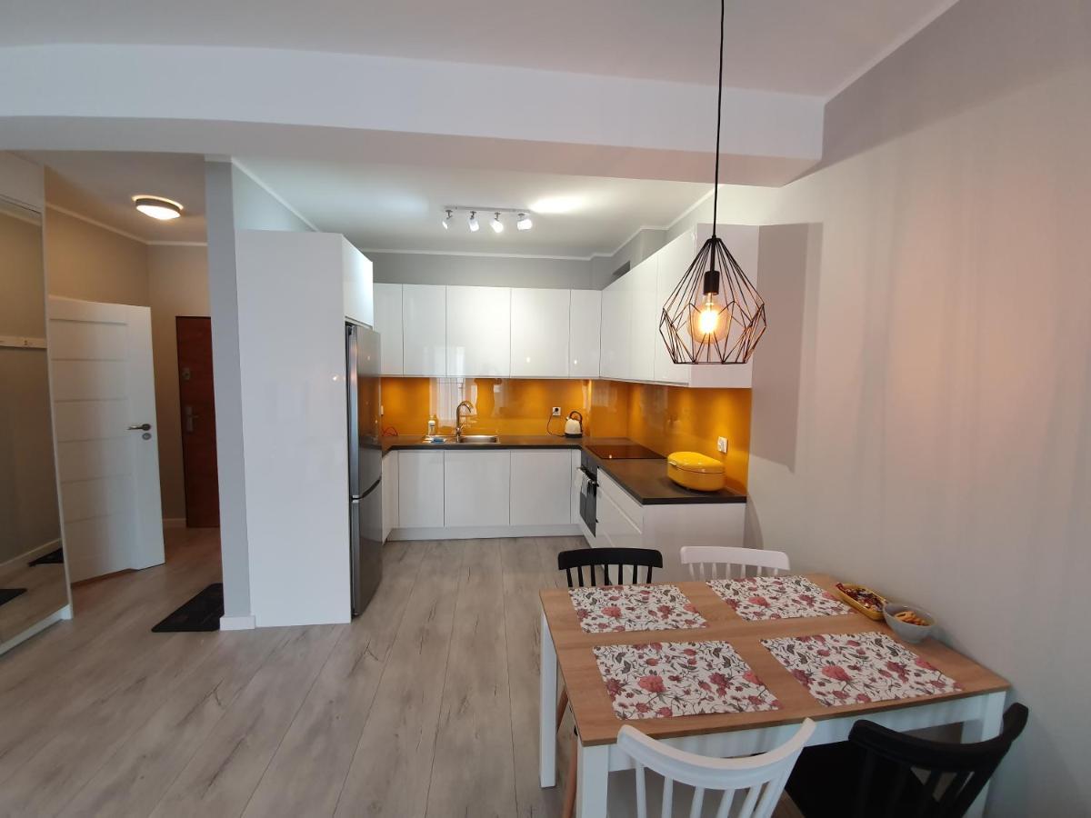 Apartament Sloneczny Air Conditioning Słupsk Eksteriør billede